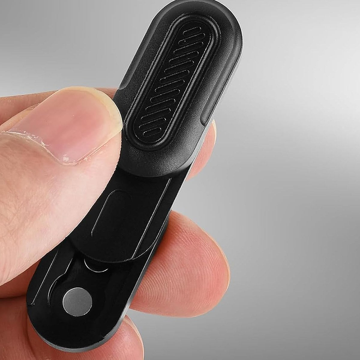 Pulse Mini slid open in hand